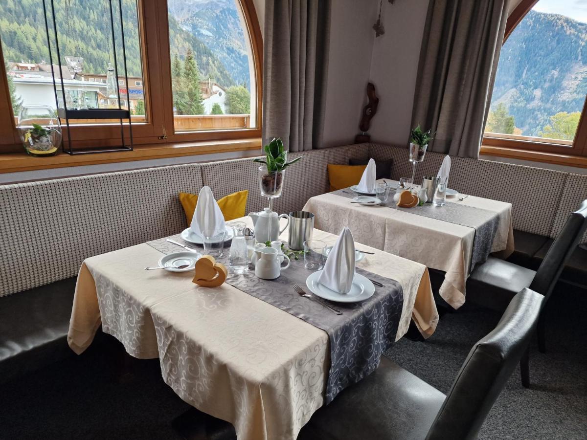 Hotel Romantica Йерценс Екстериор снимка