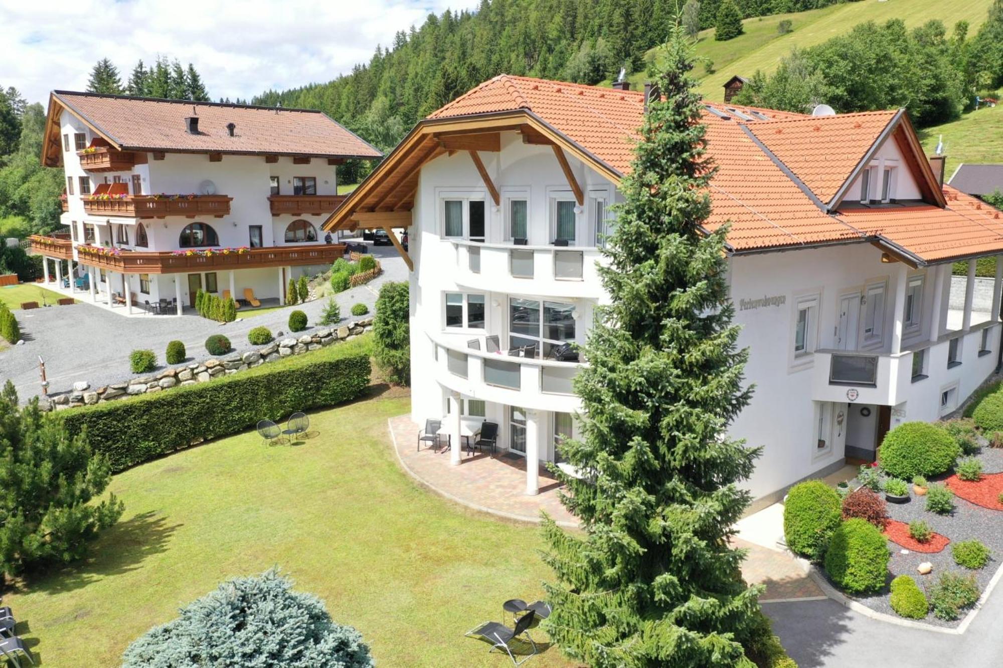 Hotel Romantica Йерценс Екстериор снимка